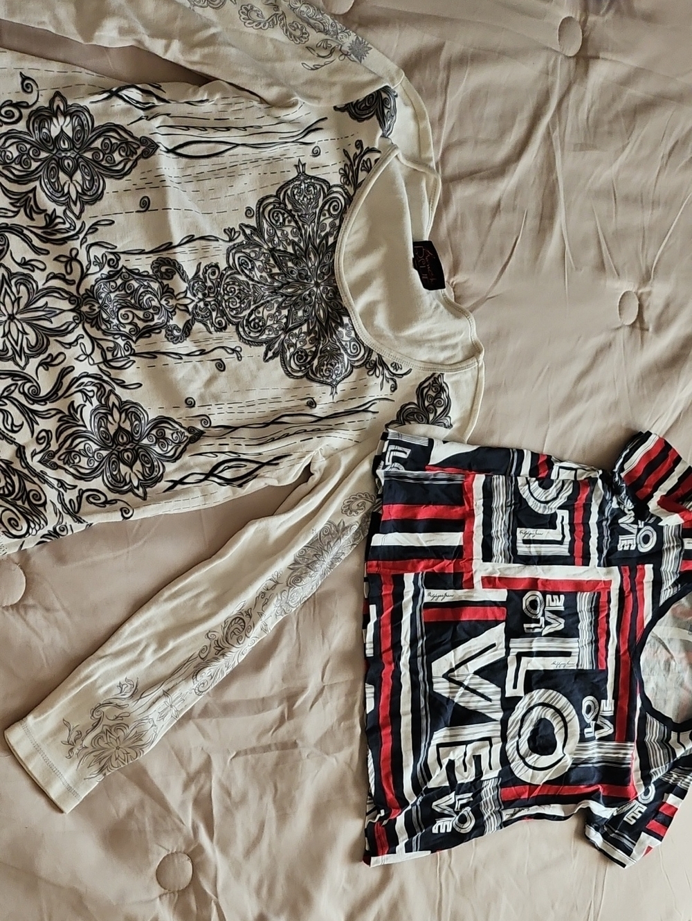100% cotton bundle of two tops size medium